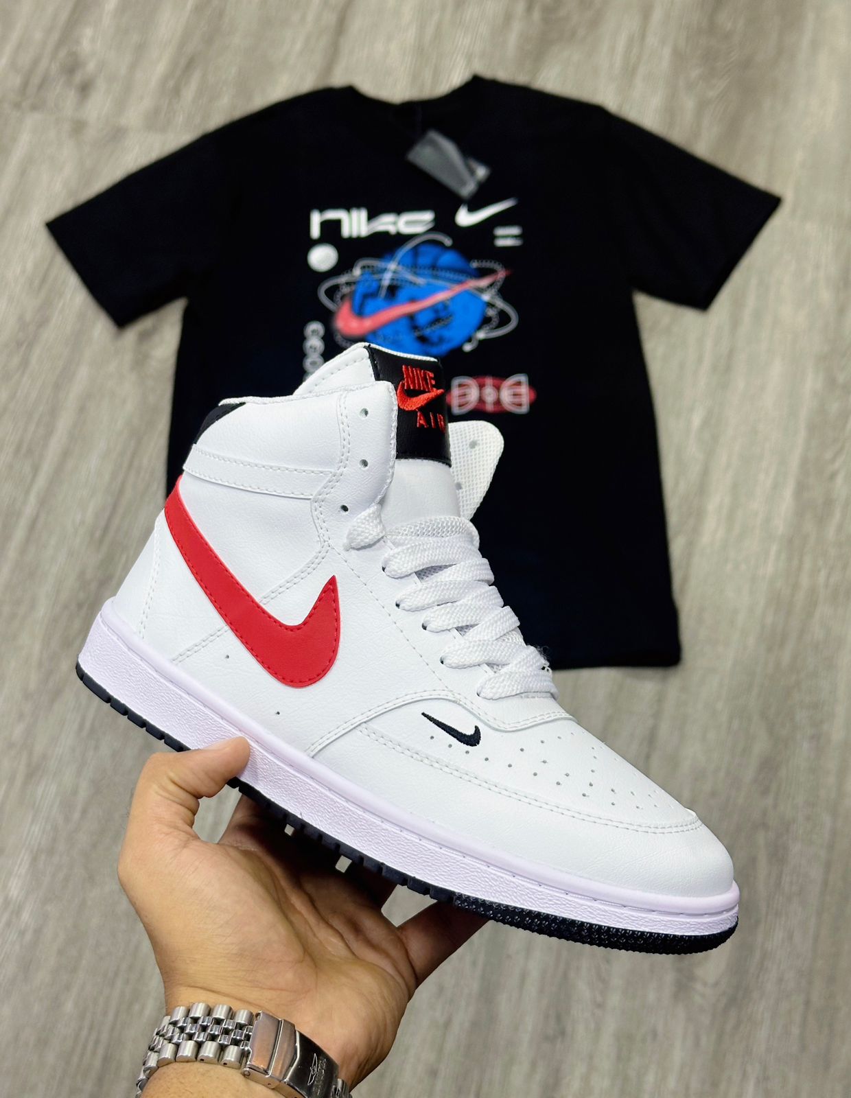 Gray helmet for bikers